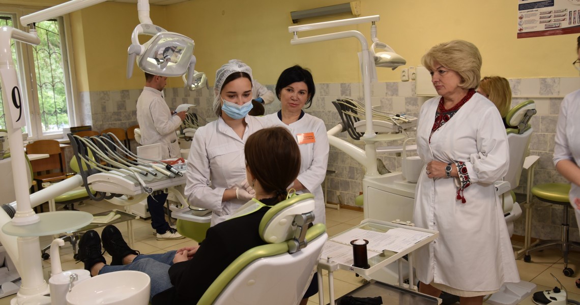 Graduates of the EPP "Dentistry" at the OSP(C)E exam