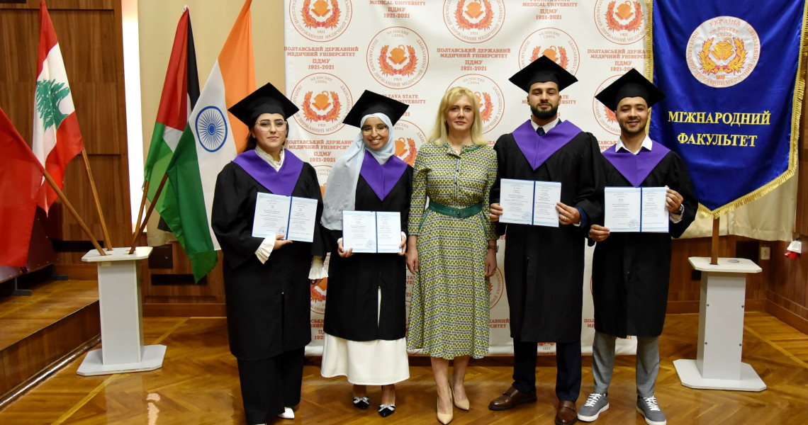 PSMU International Faculty announces the graduation of Masters and a significant meeting of foreign students with the Rector