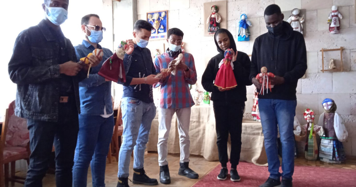 "IN THE HUGS OF GRANDMOTHER'S TRADITIONS": EXHIBITION "TRADITIONAL KNOTTED RAG DOLL OF POLTAVA REGION"