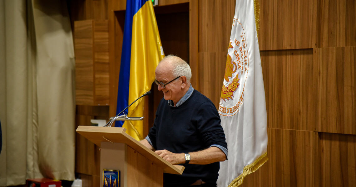 “The Hardest Thing in Medicine Is to Remain Human”: Lecture by British Neurosurgeon Henry Marsh at PSMU