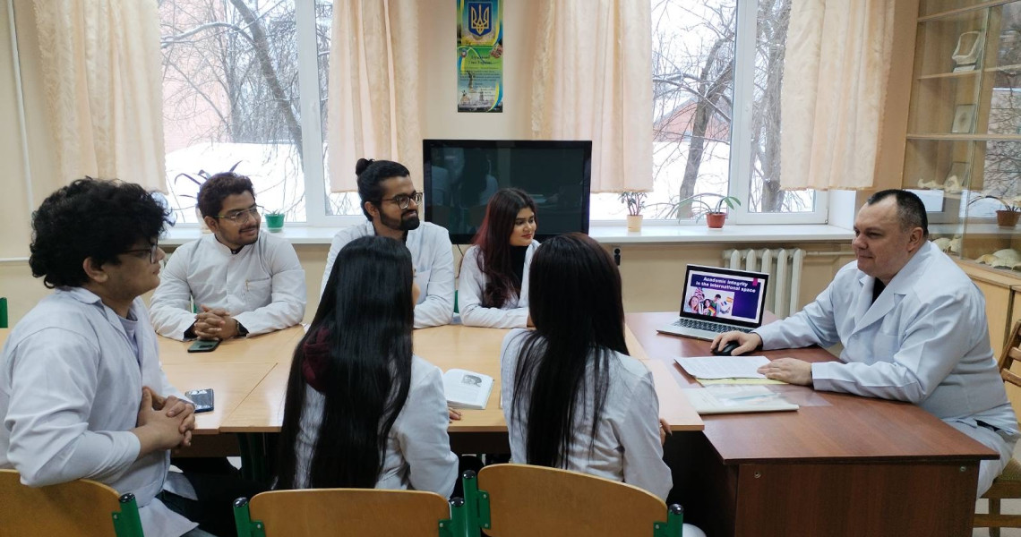 Meeting with the students with English medium of instruction of the International faculty: Impressions