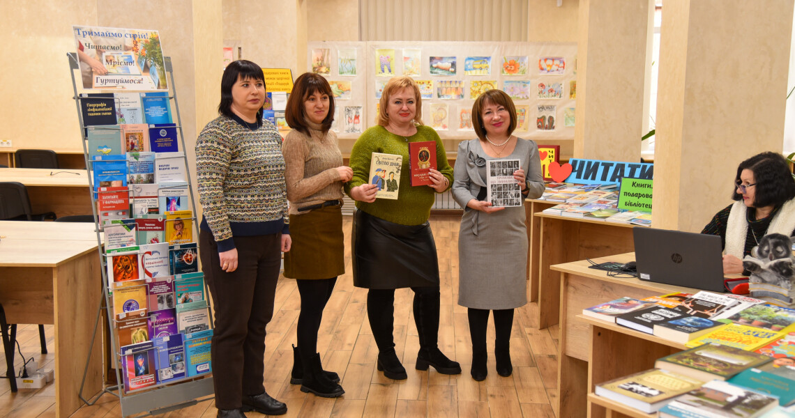 PSMU Library Welcomes Gifts: Annual “Donate a Book to the Library!” Campaign Underway