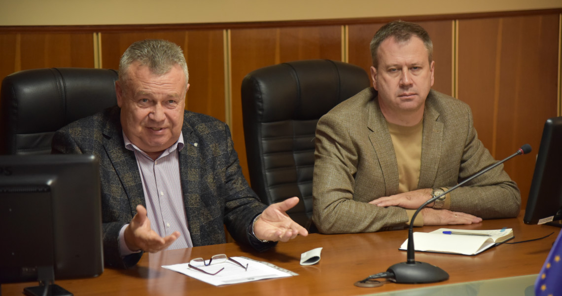 Open for dialogue: a traditional meeting between the Rector and the student body