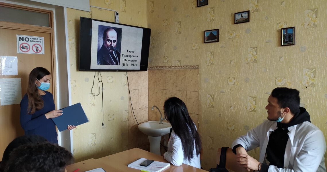 STUDENTS OF THE INTERNATIONAL FACULTY INTRODUCED TO ARTISTIC HERITAGE OF THE GREAT KOBZAR