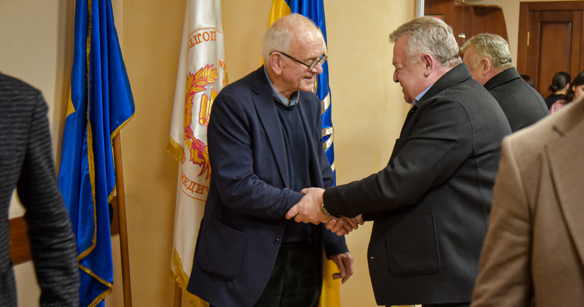 “The Hardest Thing in Medicine Is to Remain Human”: Lecture by British Neurosurgeon Henry Marsh at PSMU
