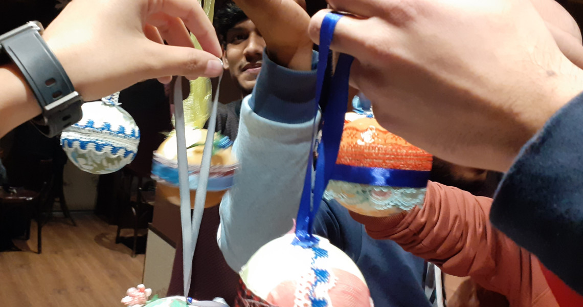 "TRADITIONAL UKRAINIAN CHRISTMAS TOY": THE MAGIC OF THE PATTERN: MASTER CLASS AT THE DEPARTMENT OF UKRAINIAN STUDIES AND HUMANITIES