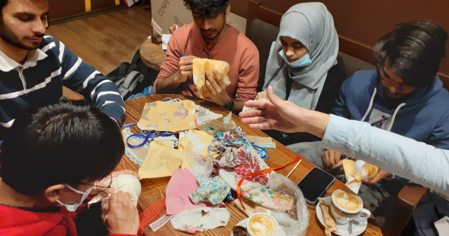 "TRADITIONAL UKRAINIAN CHRISTMAS TOY": THE MAGIC OF THE PATTERN: MASTER CLASS AT THE DEPARTMENT OF UKRAINIAN STUDIES AND HUMANITIES